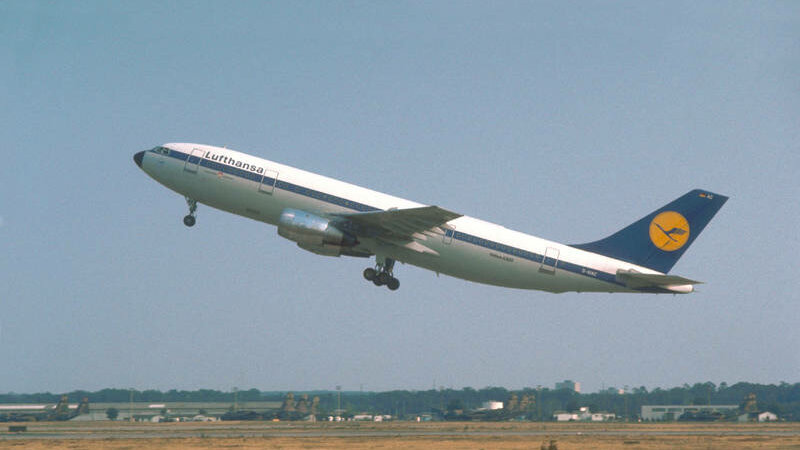 Lufthansa Airbus A300 beim Start, 1977