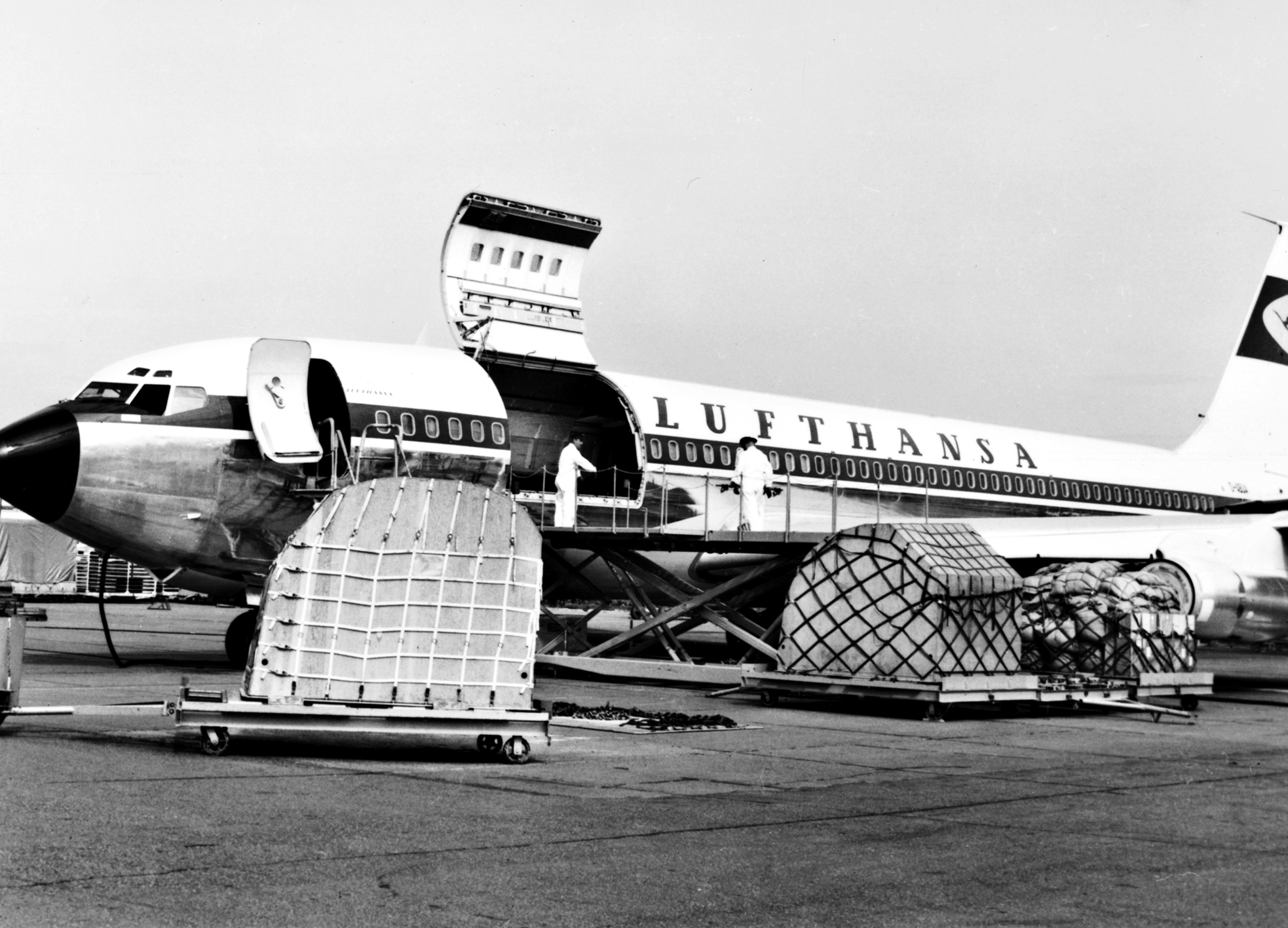 Mit Iglus und Paletten ließen sich Stauräume im Flugzeug besser nutzen und die Be- und Entladezeiten deutlich verkürzen.