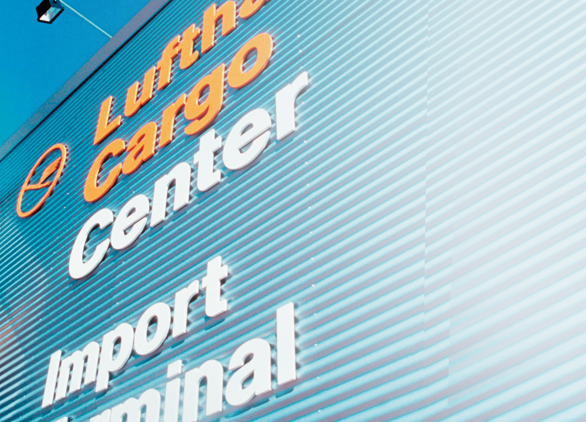 Lufthansa Cargo AG behauptete sich als führendes Logistik-Unternehmen weltweit.