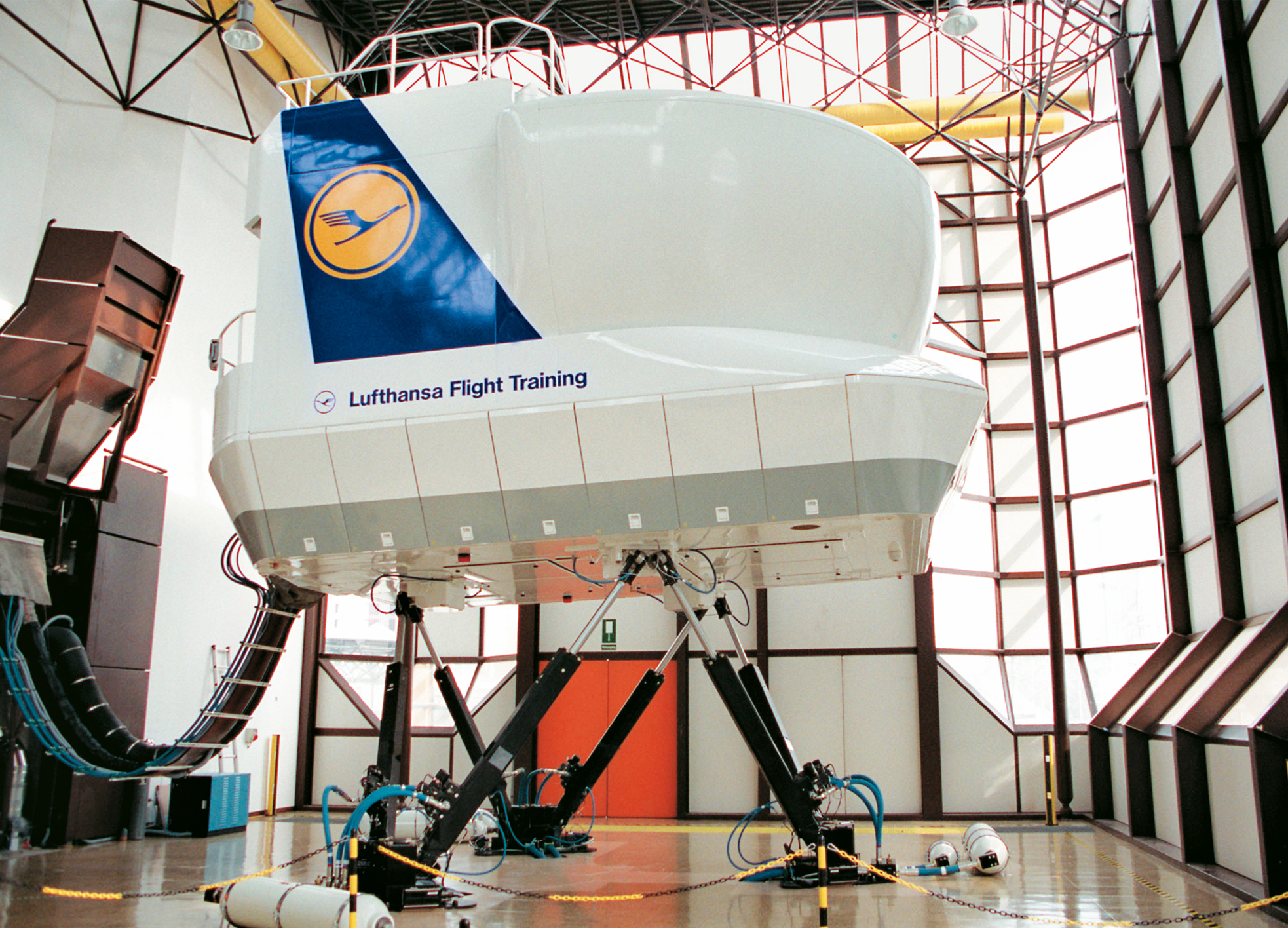 Lufthansa Flight Training: mit dem neuen Trainingscenter am Frankfurter Flughafen bestens für den Wettbewerb gerüstet.