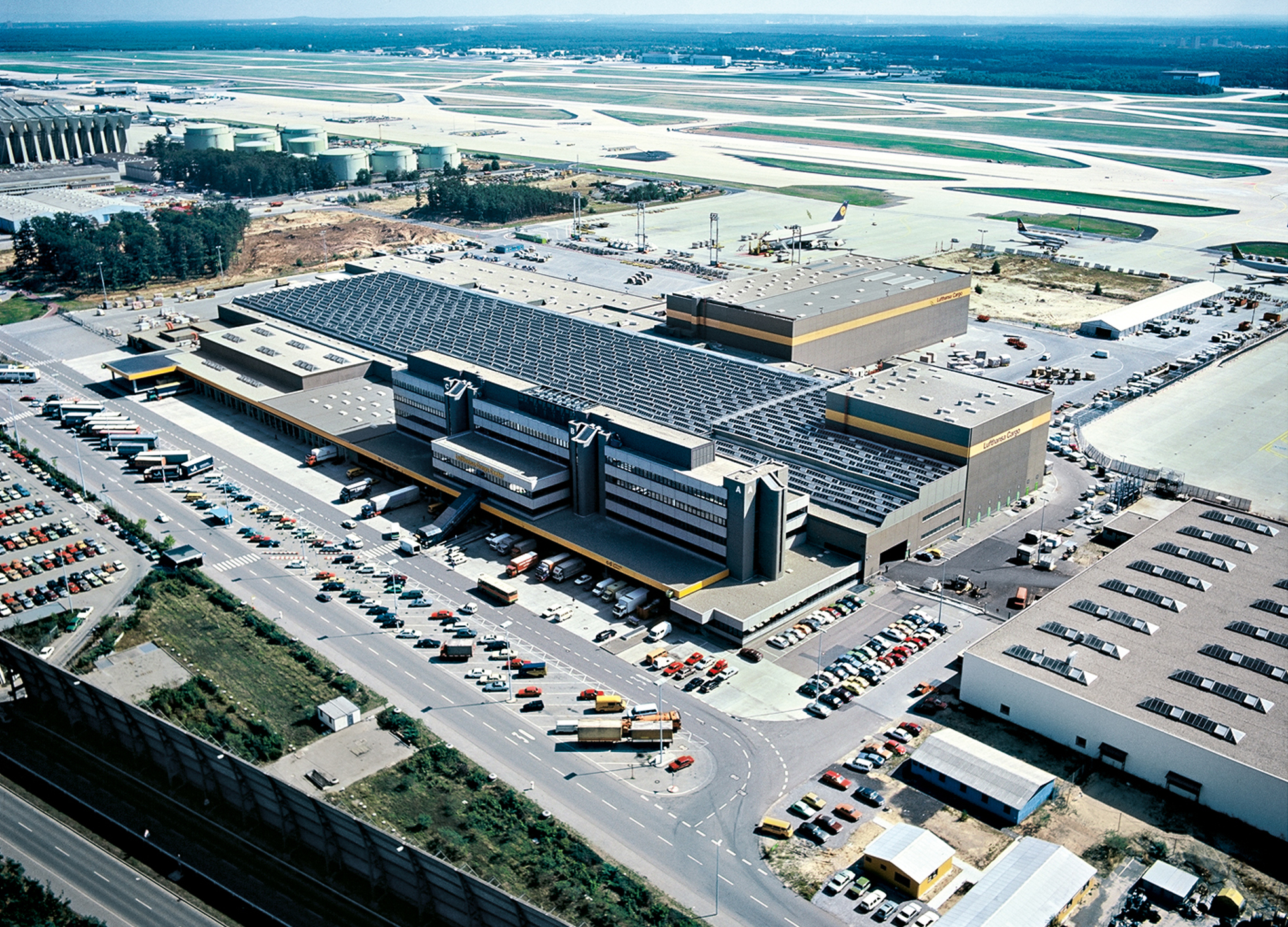Das Lufthansa Cargo Center (LCC) in Frankfurt: einer der weltweit größten Umschlagplätze für Luftfracht.