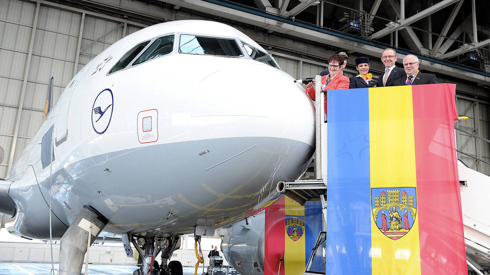 Taufe eines Airbus A319-100 auf den Namen "Herborn" Taufe eines Airbus A319-100 auf den Namen "Herborn"